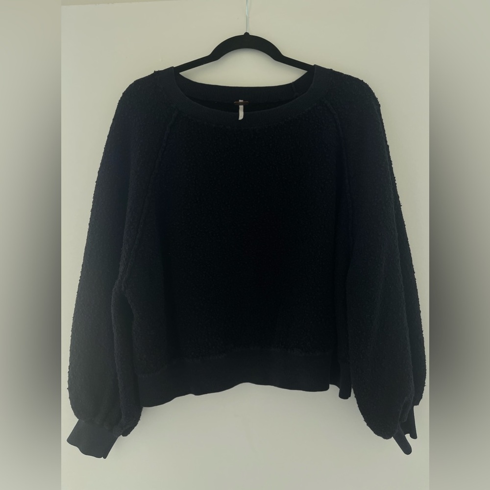 FREE PEOPLE Found My Friend Bouclé Pullover - Small - Black